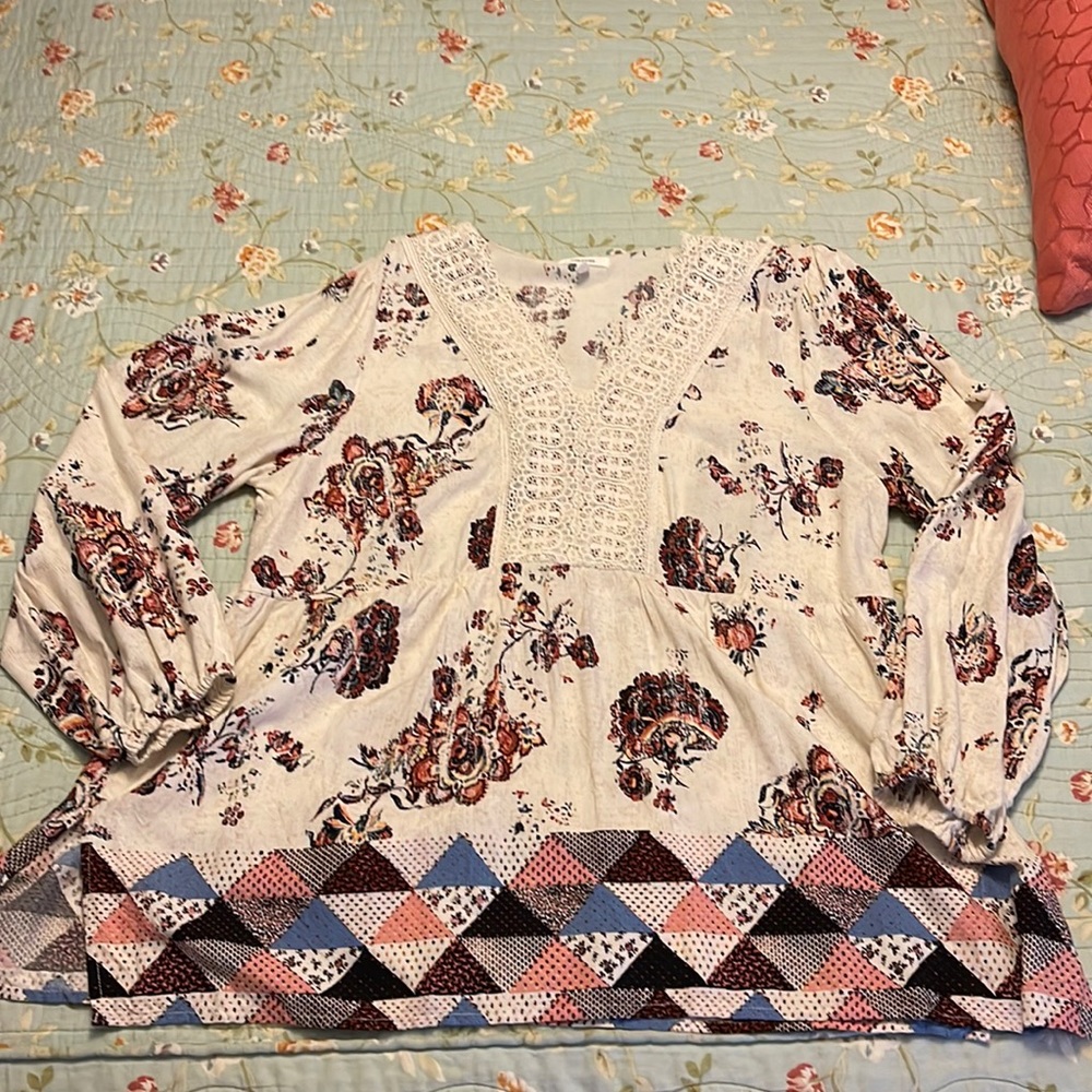Maurice’s long sleeve shirt size XL